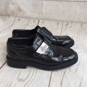 Boys Kenneth Cole black dress shoes 13